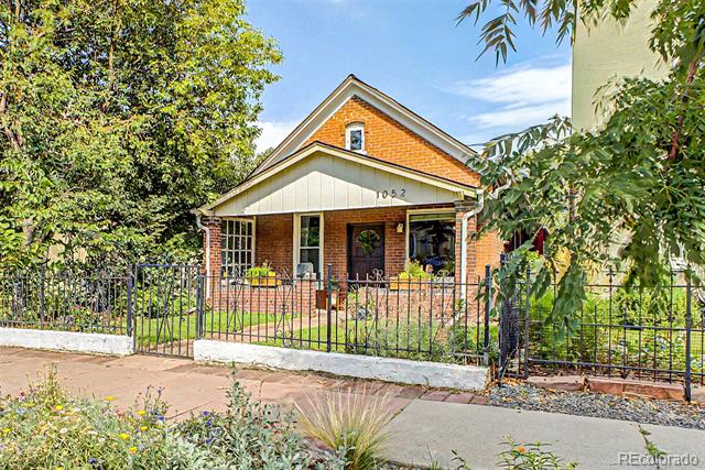 1052 Lipan Street