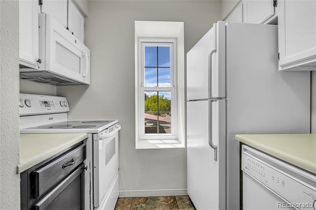 980 S Dahlia Street Unit: F