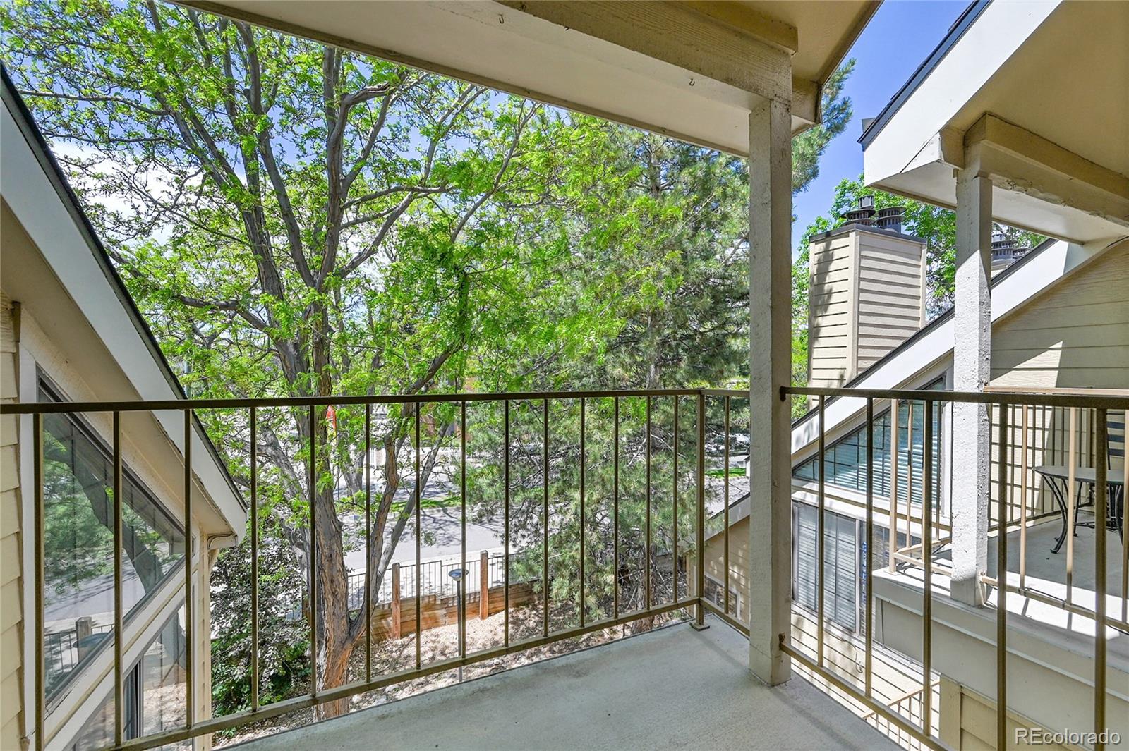 980 S Dahlia Street Unit: F
