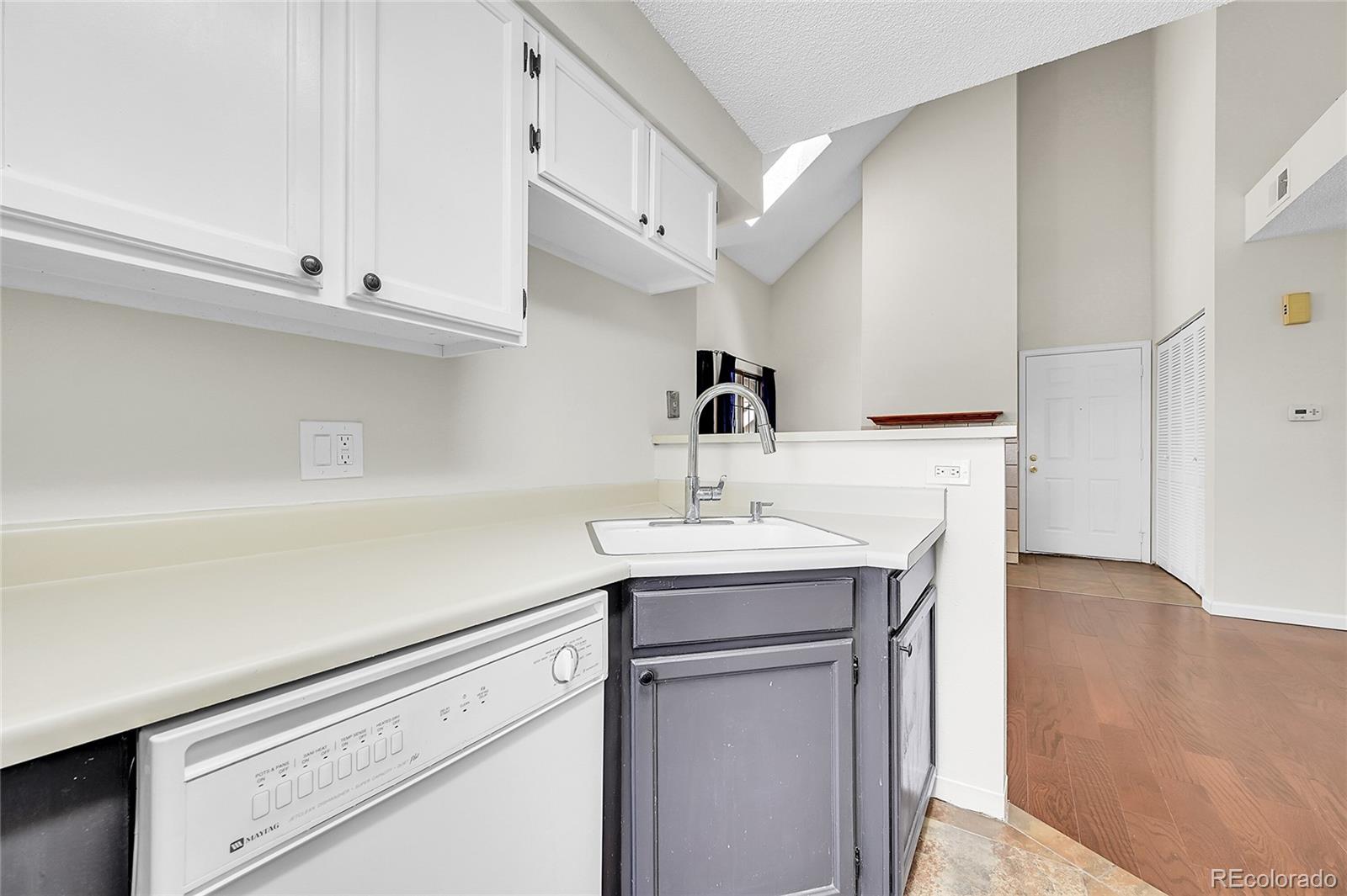 980 S Dahlia Street Unit: F