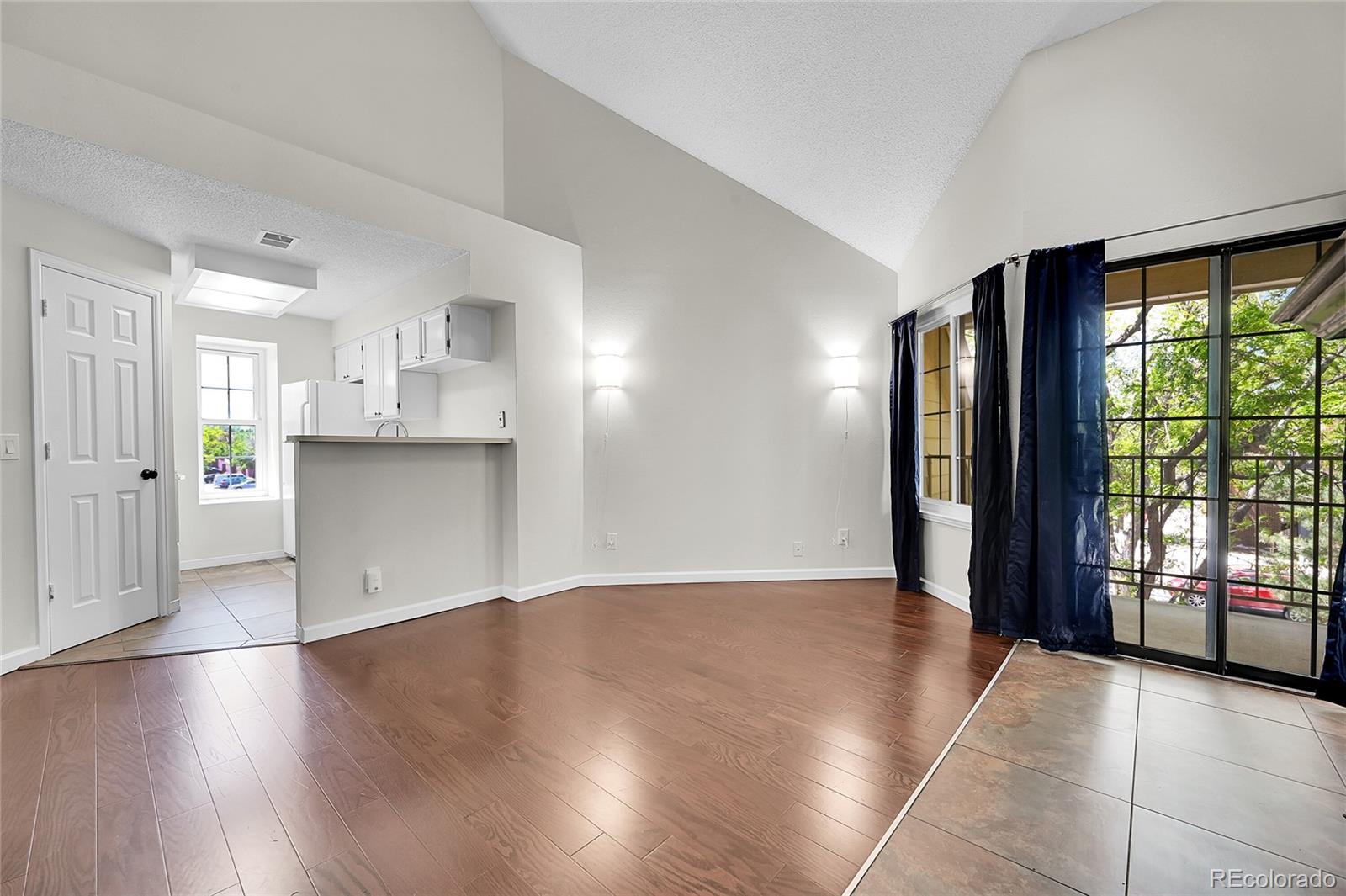 980 S Dahlia Street Unit: F