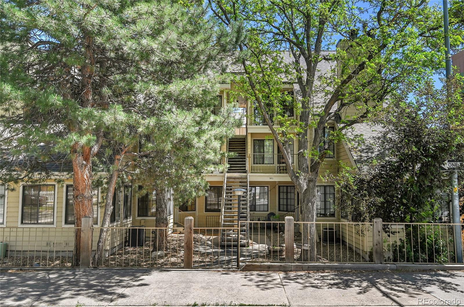 980 S Dahlia Street Unit: F