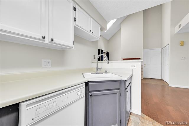 980 S Dahlia Street Unit: F