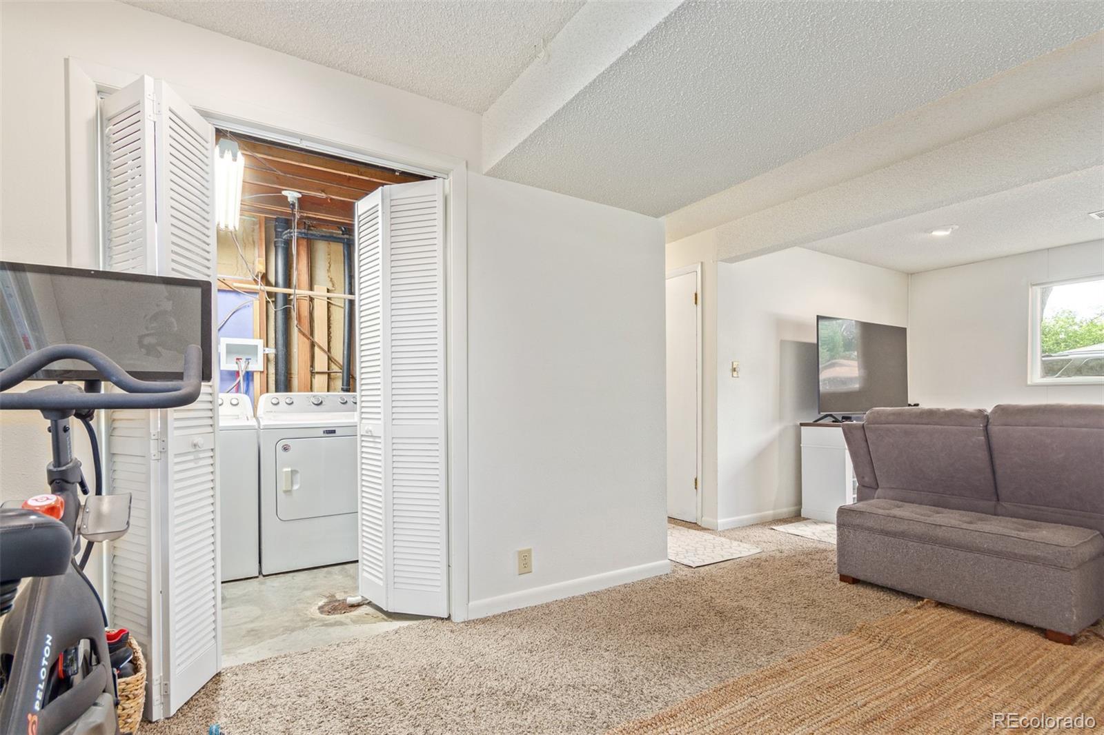 118 S 6th Street