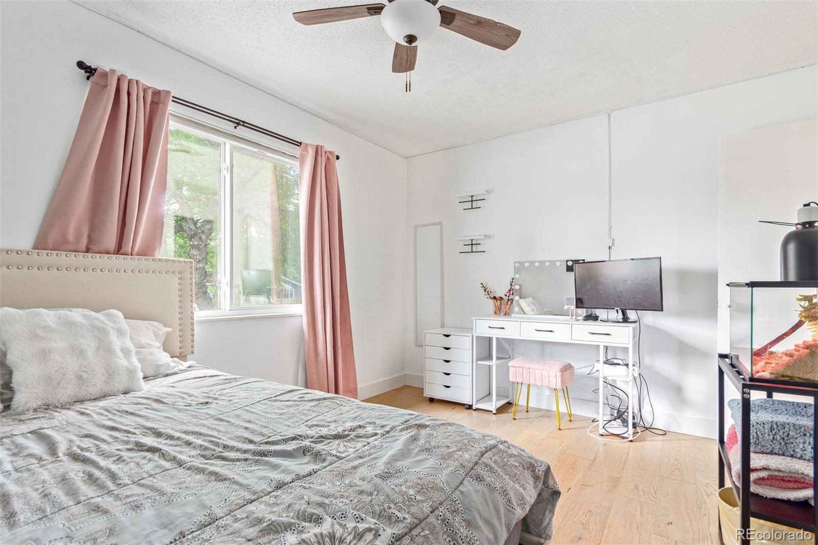 118 S 6th Street