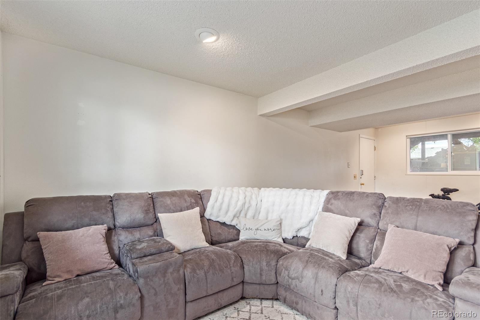 118 S 6th Street