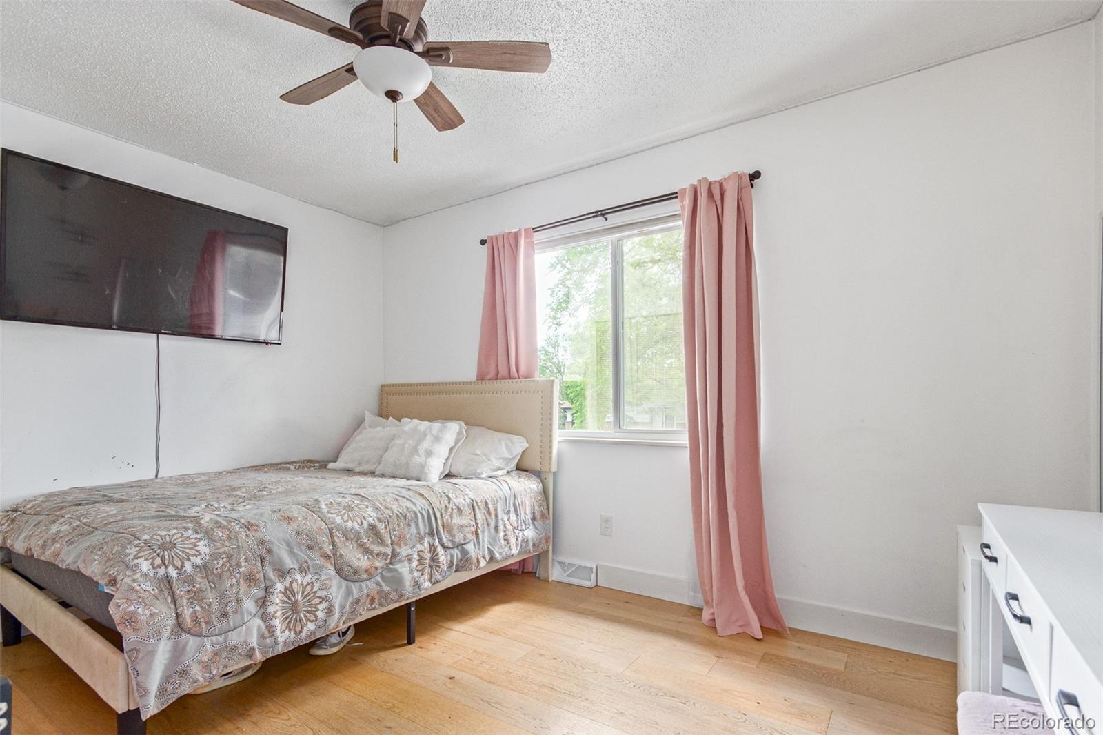 118 S 6th Street