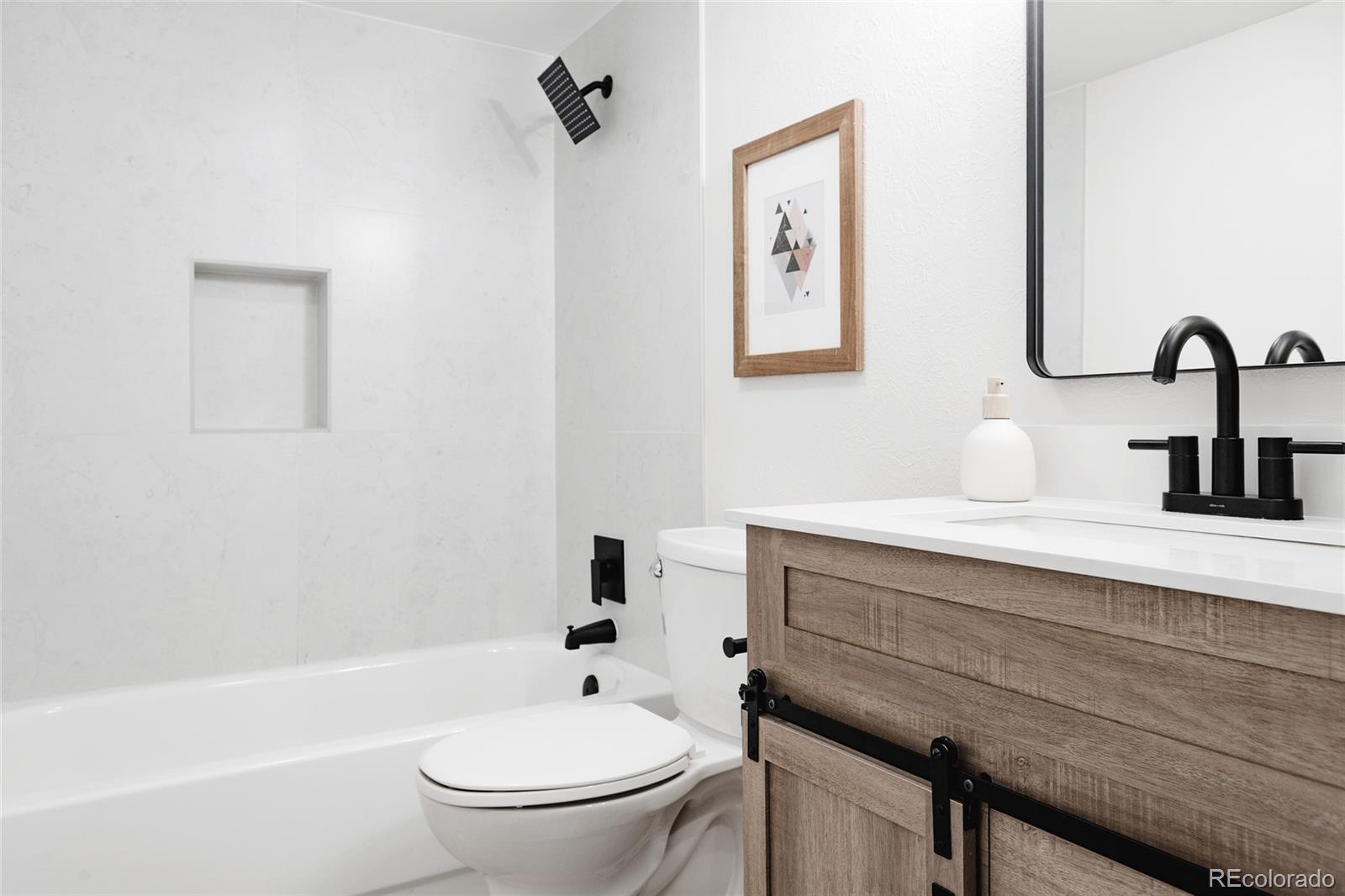 7395 E Eastman Avenue Unit: 202N