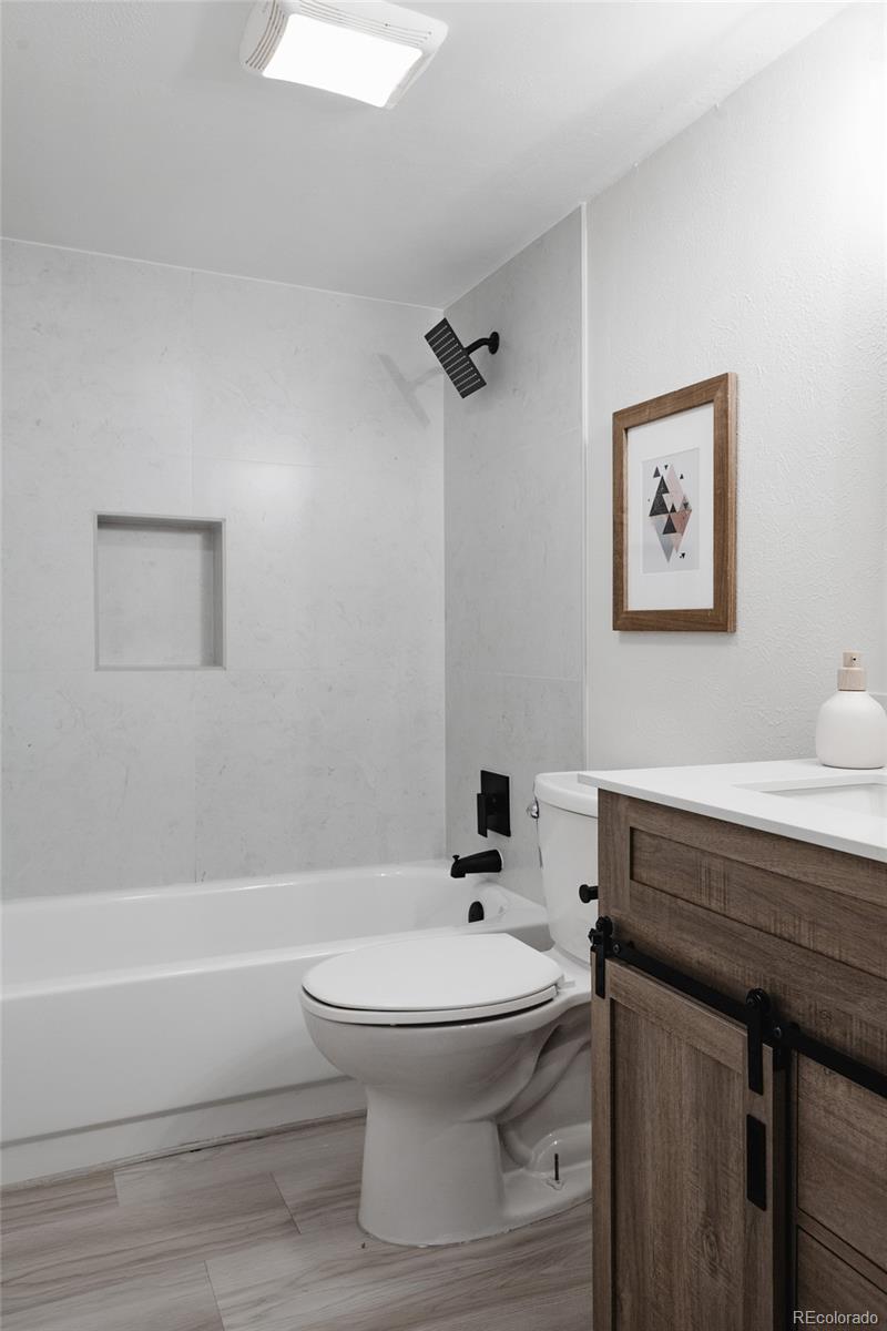 7395 E Eastman Avenue Unit: 202N