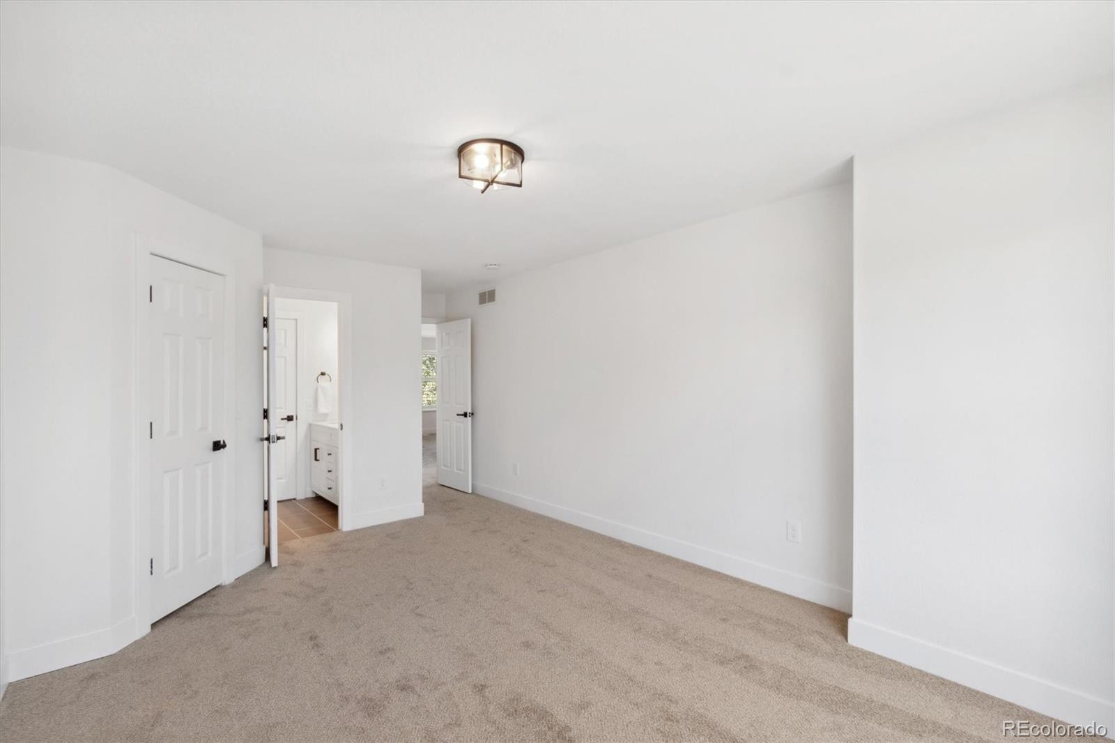 10511 Oakmoor Lane