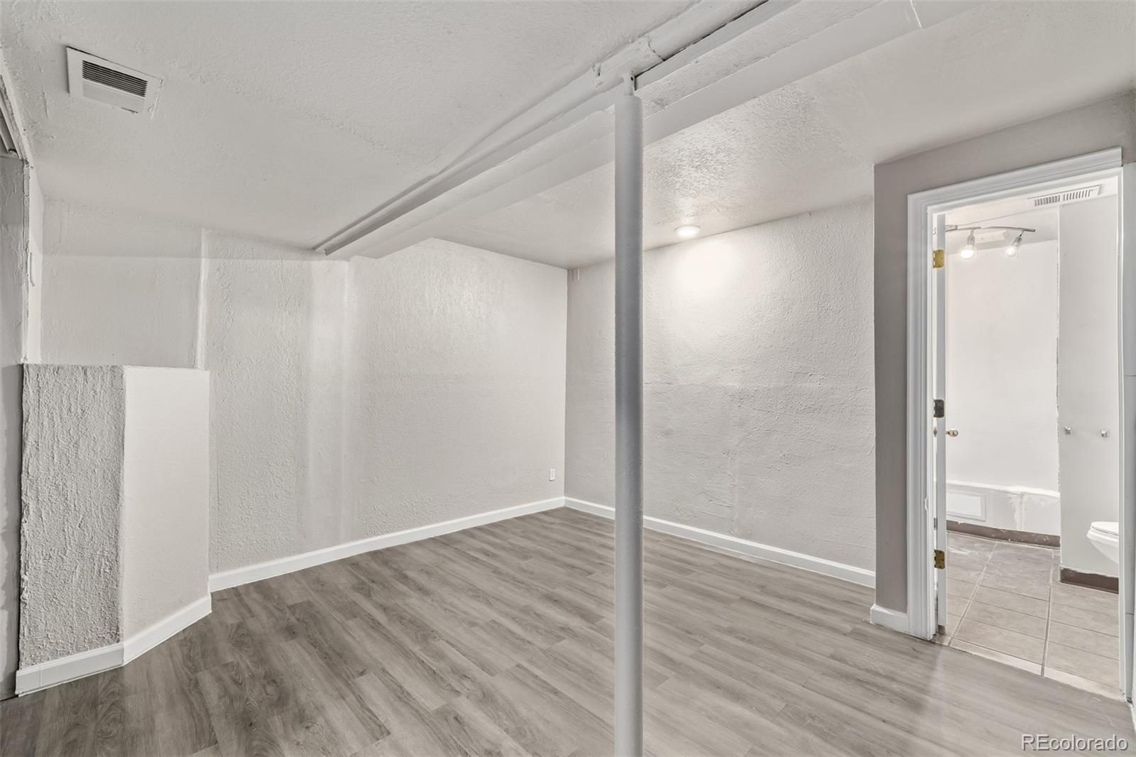 3224 Dickson Court