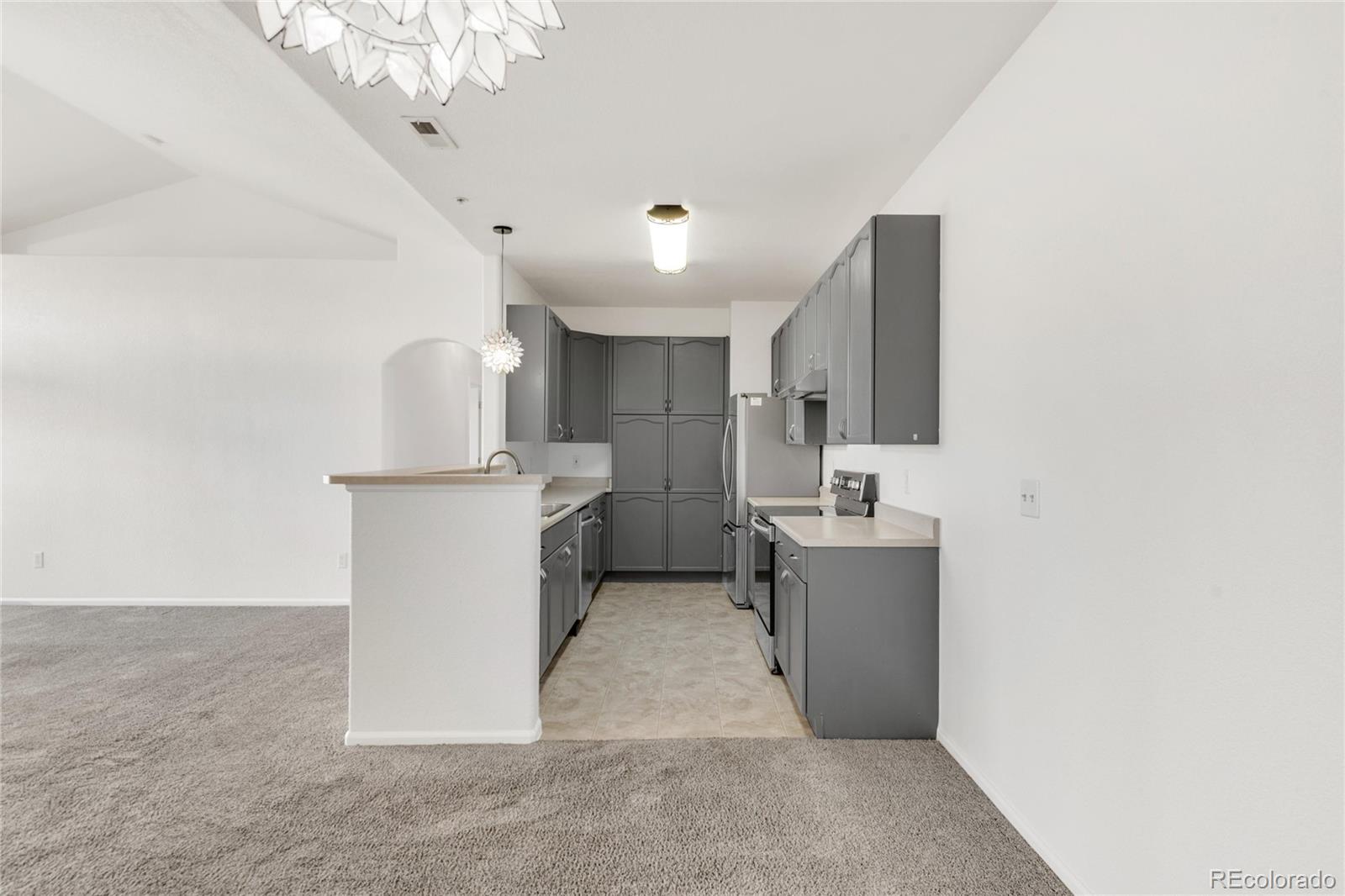 14221 E 1st Drive Unit: 306