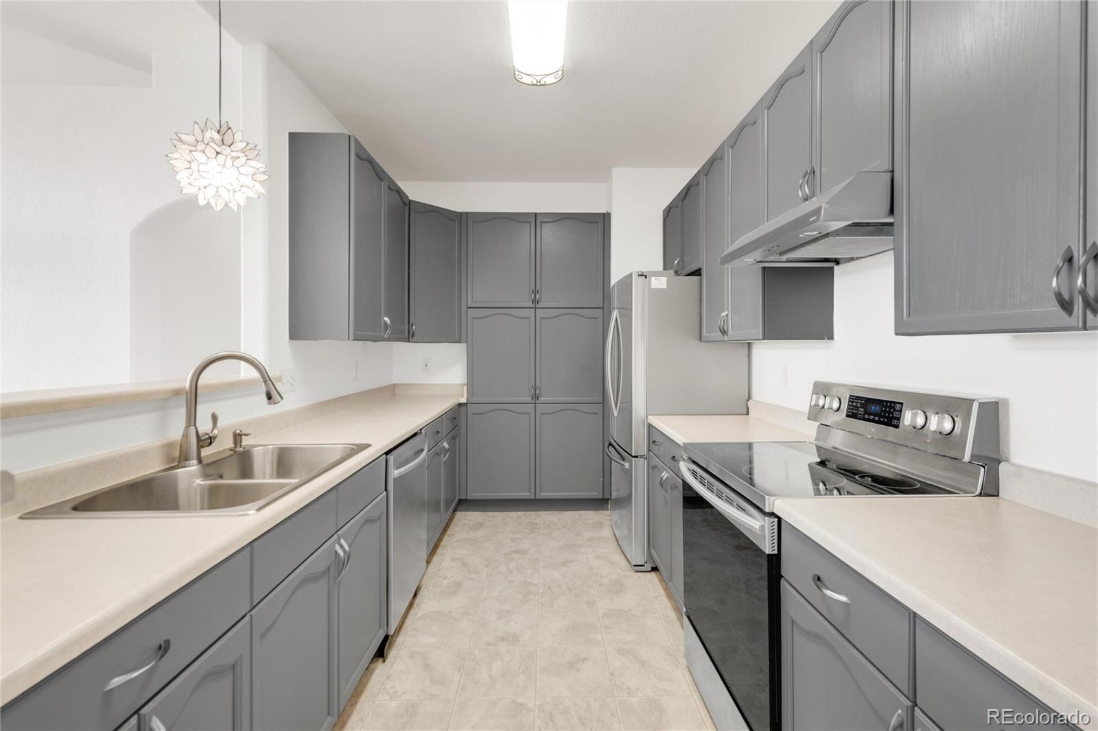 14221 E 1st Drive Unit: 306