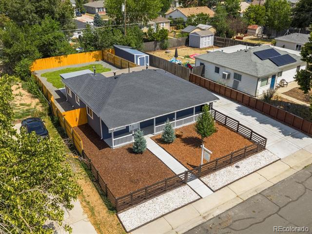 1070 Uvalda Street
