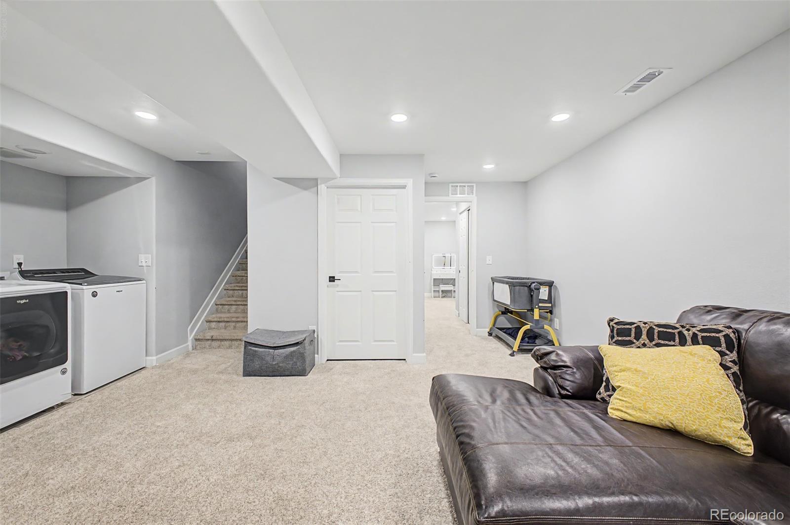 1112 Sandpiper Lane