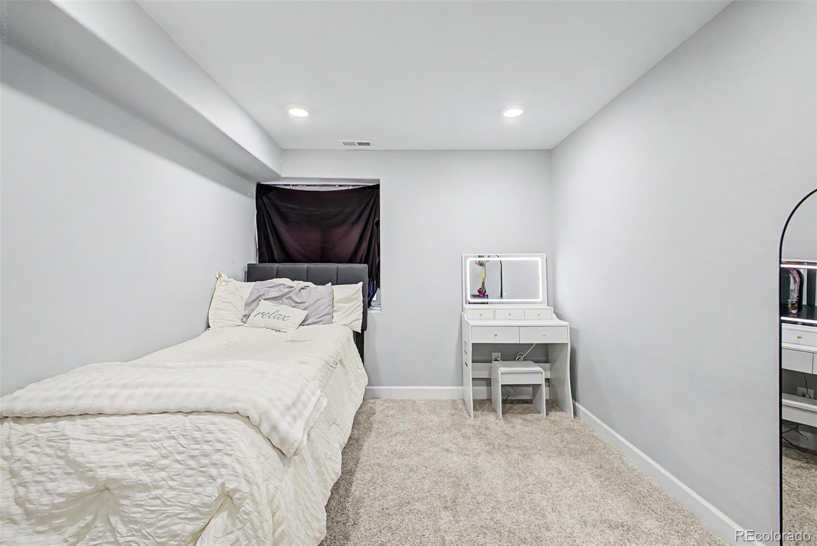 1112 Sandpiper Lane
