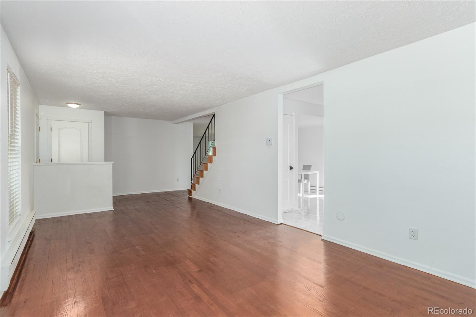 1184 S Truckee Way