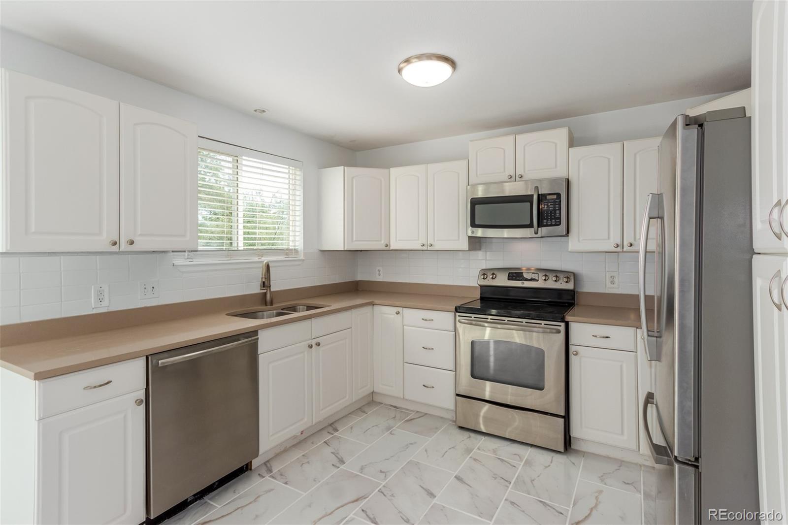 1184 S Truckee Way
