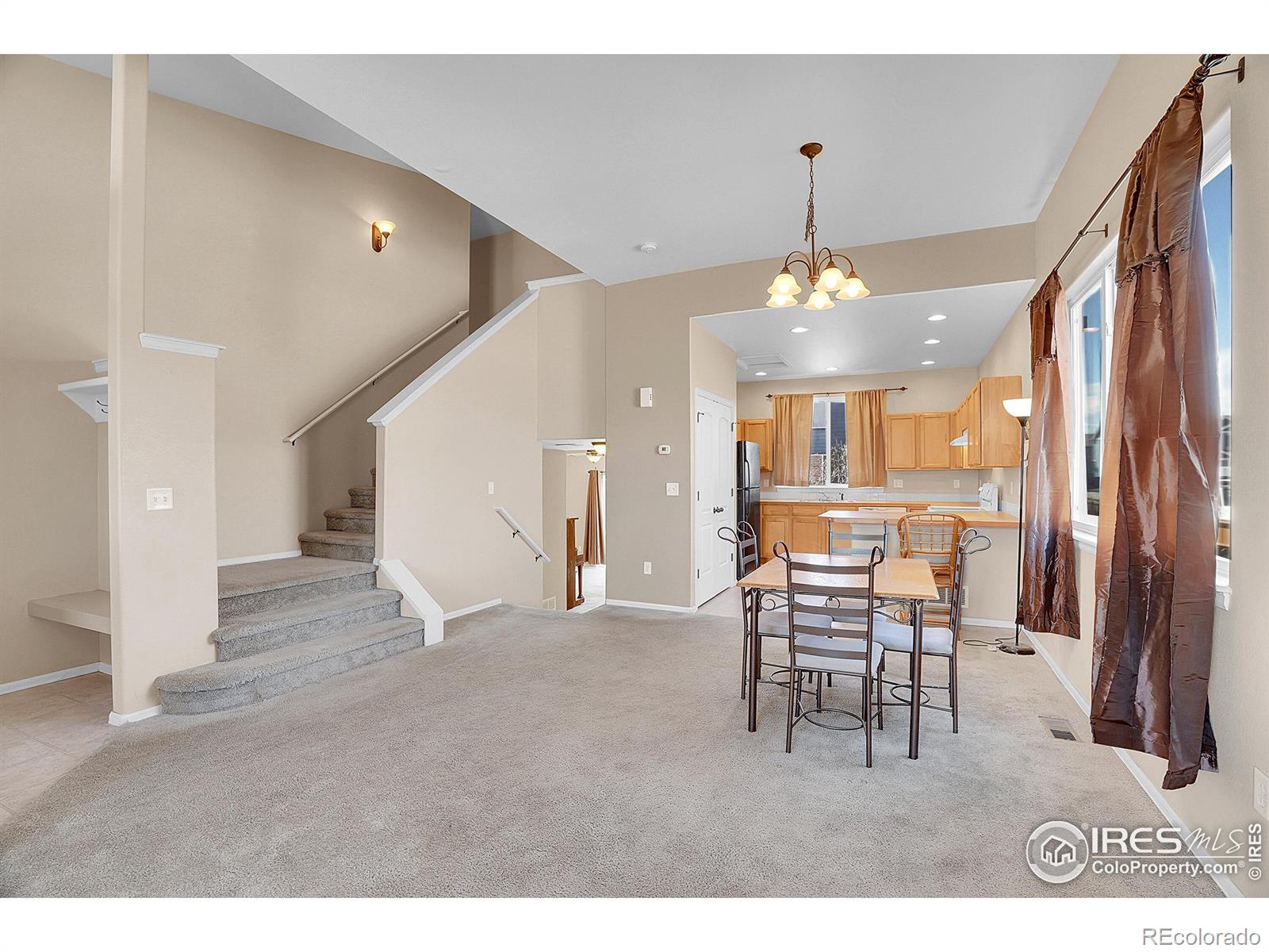 464 Homestead Lane