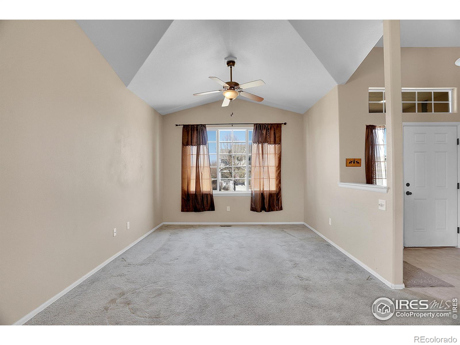 464 Homestead Lane