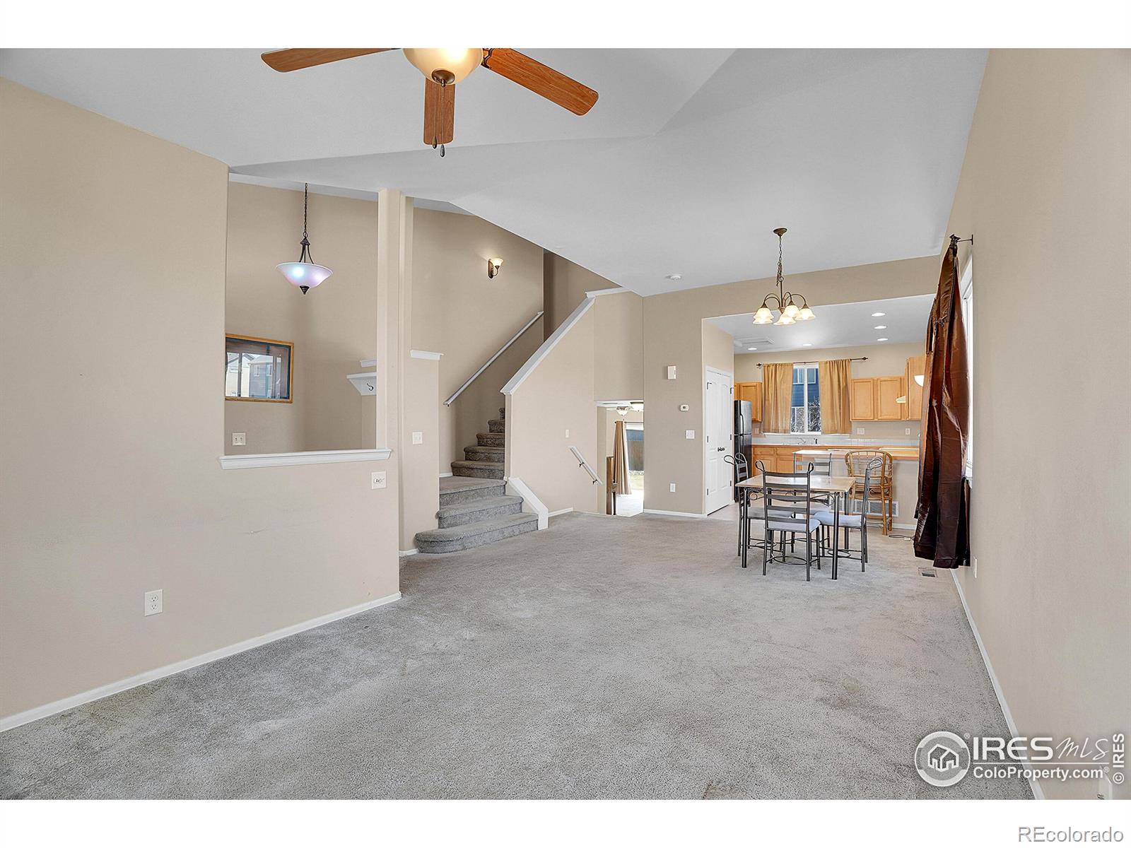 464 Homestead Lane