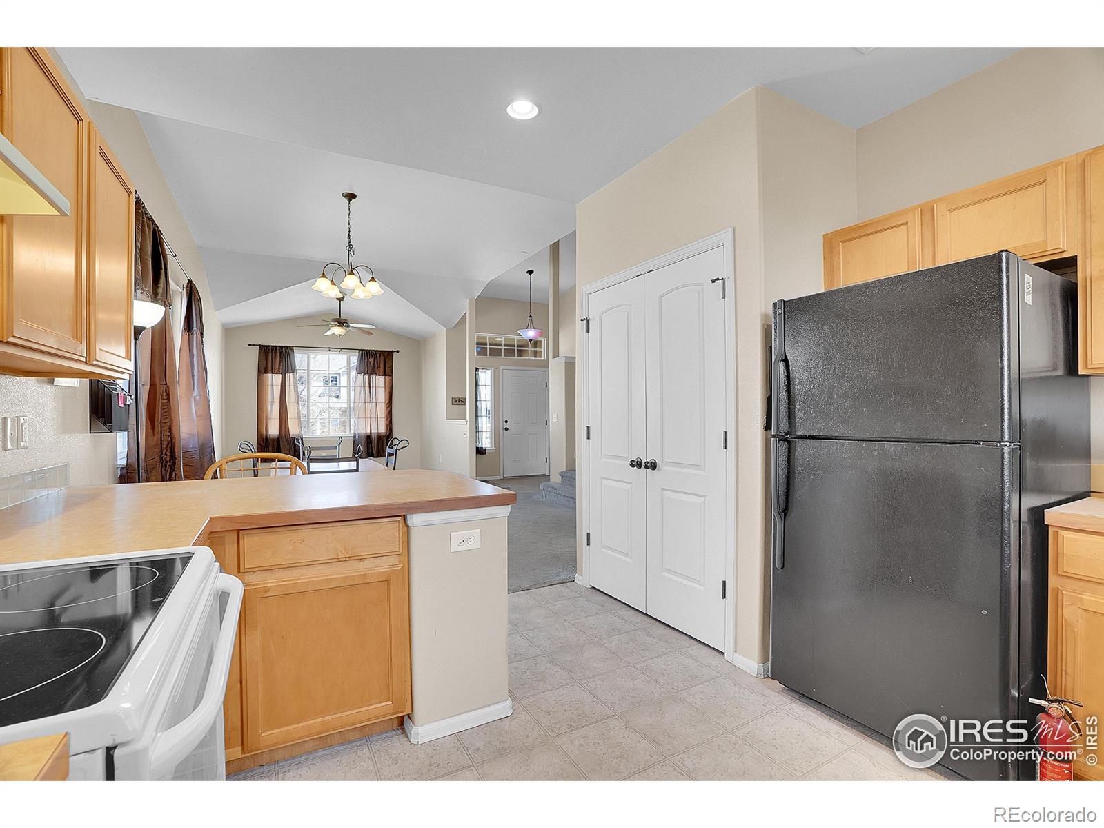 464 Homestead Lane