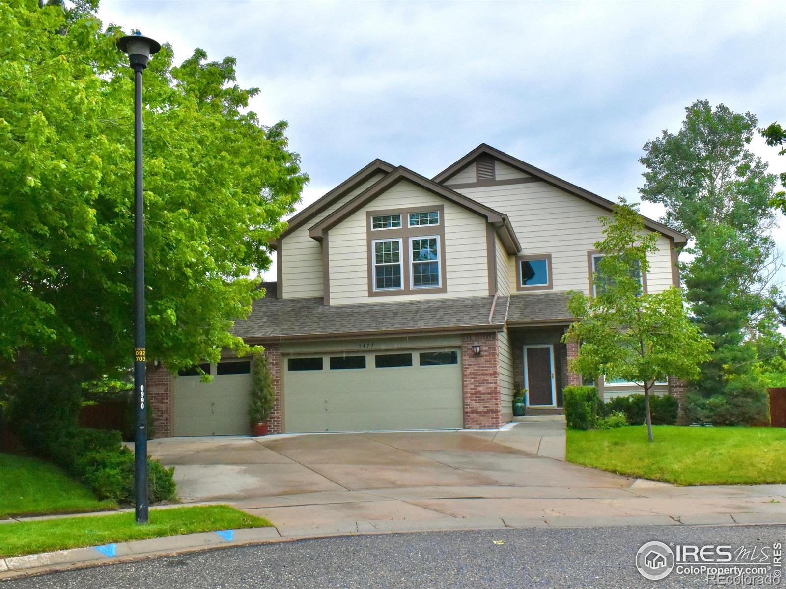 1477 Akers Court