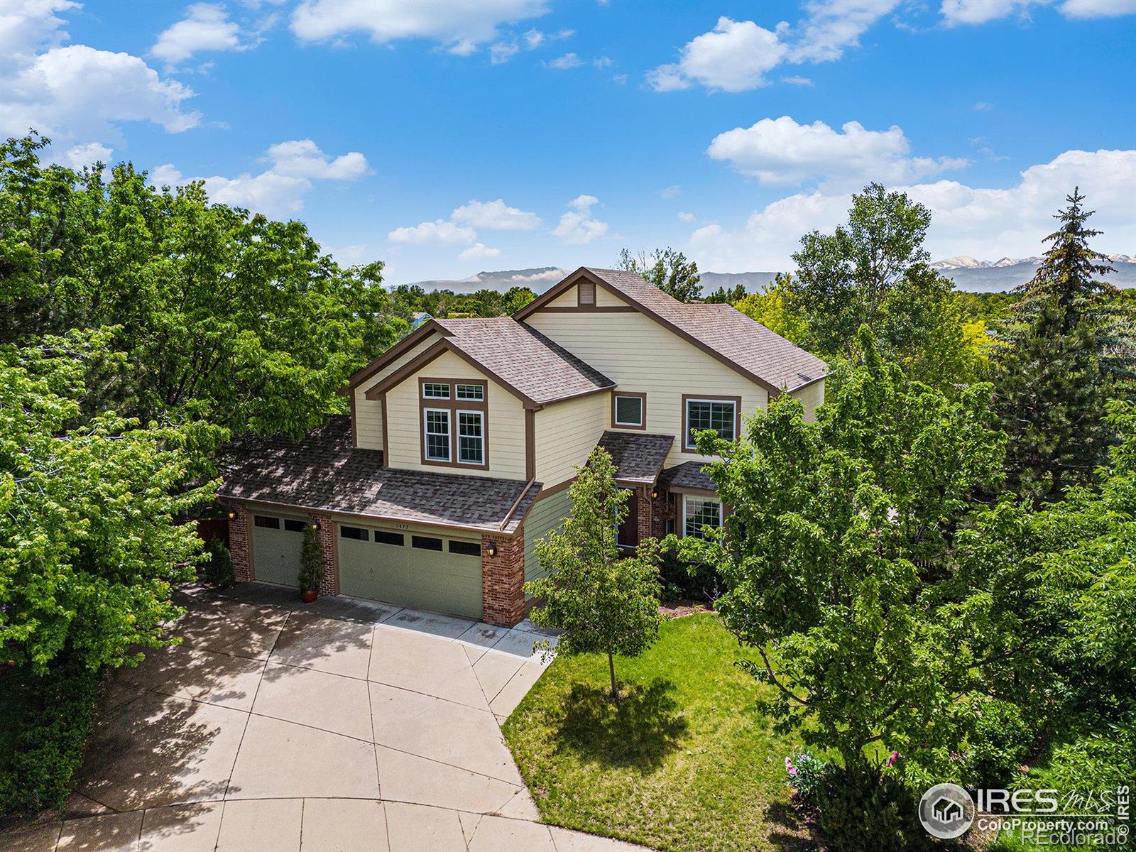 1477 Akers Court