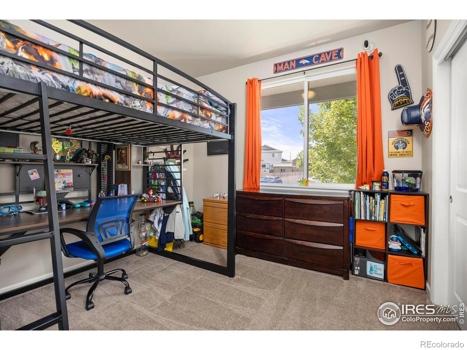 2105 Saddleback Drive