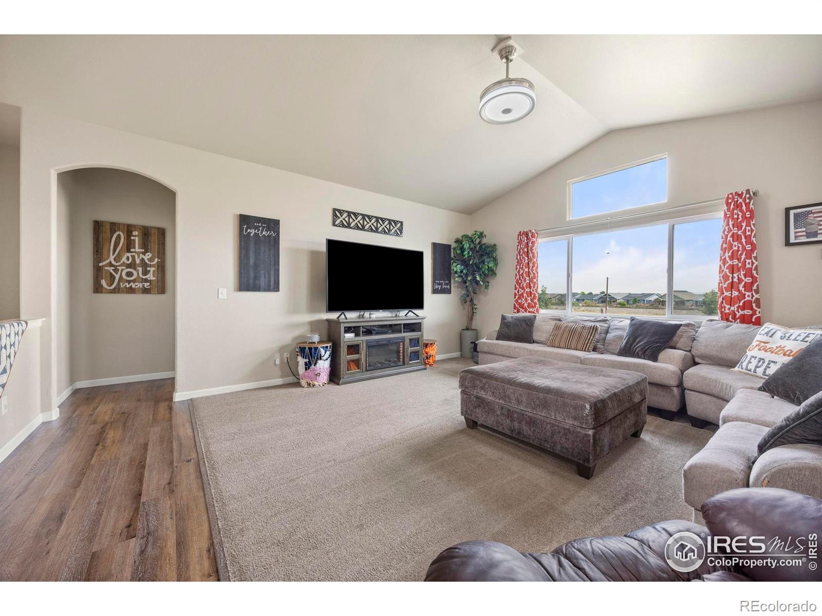 2105 Saddleback Drive
