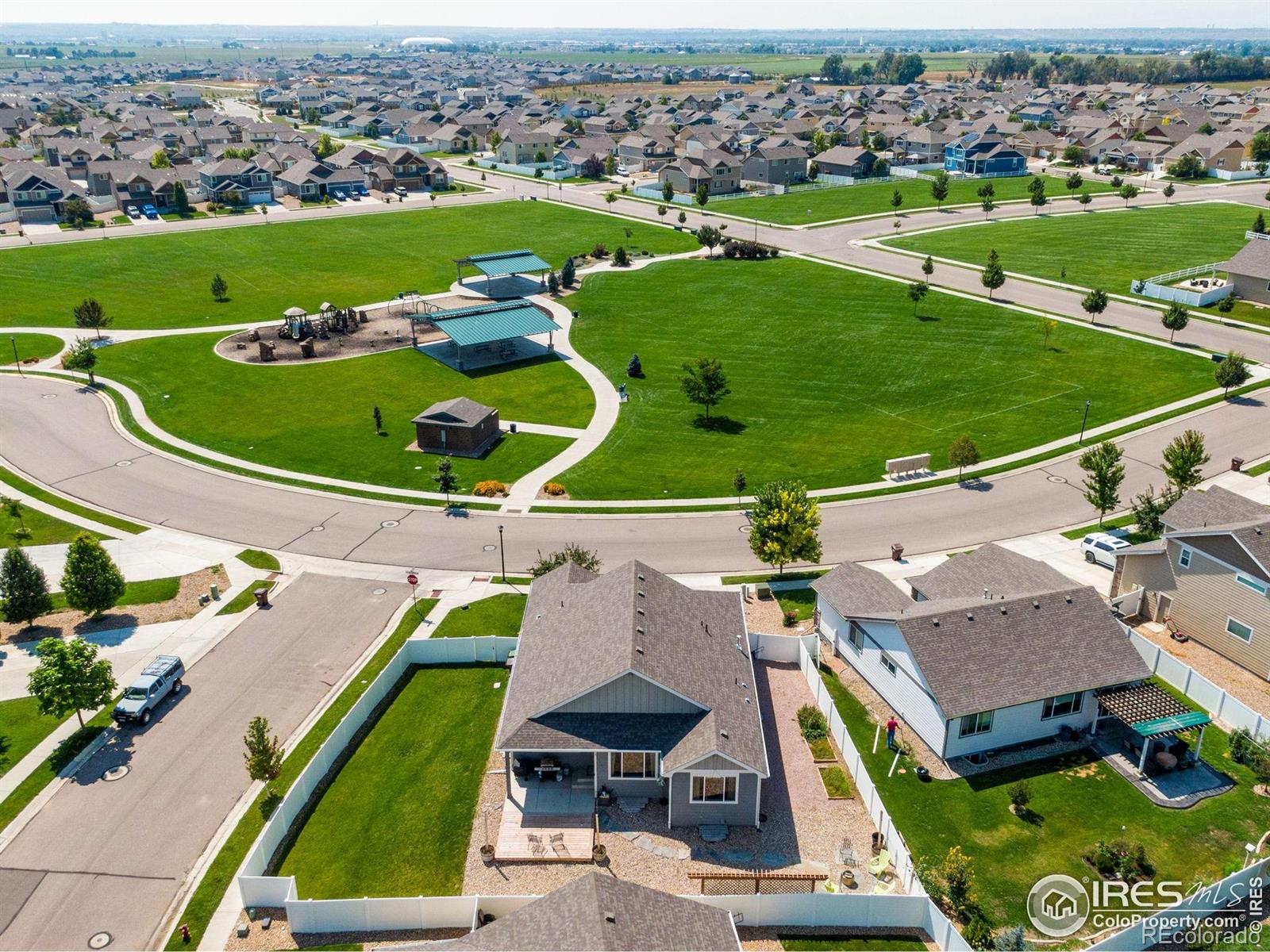 562 Ellingwood Pointe Drive