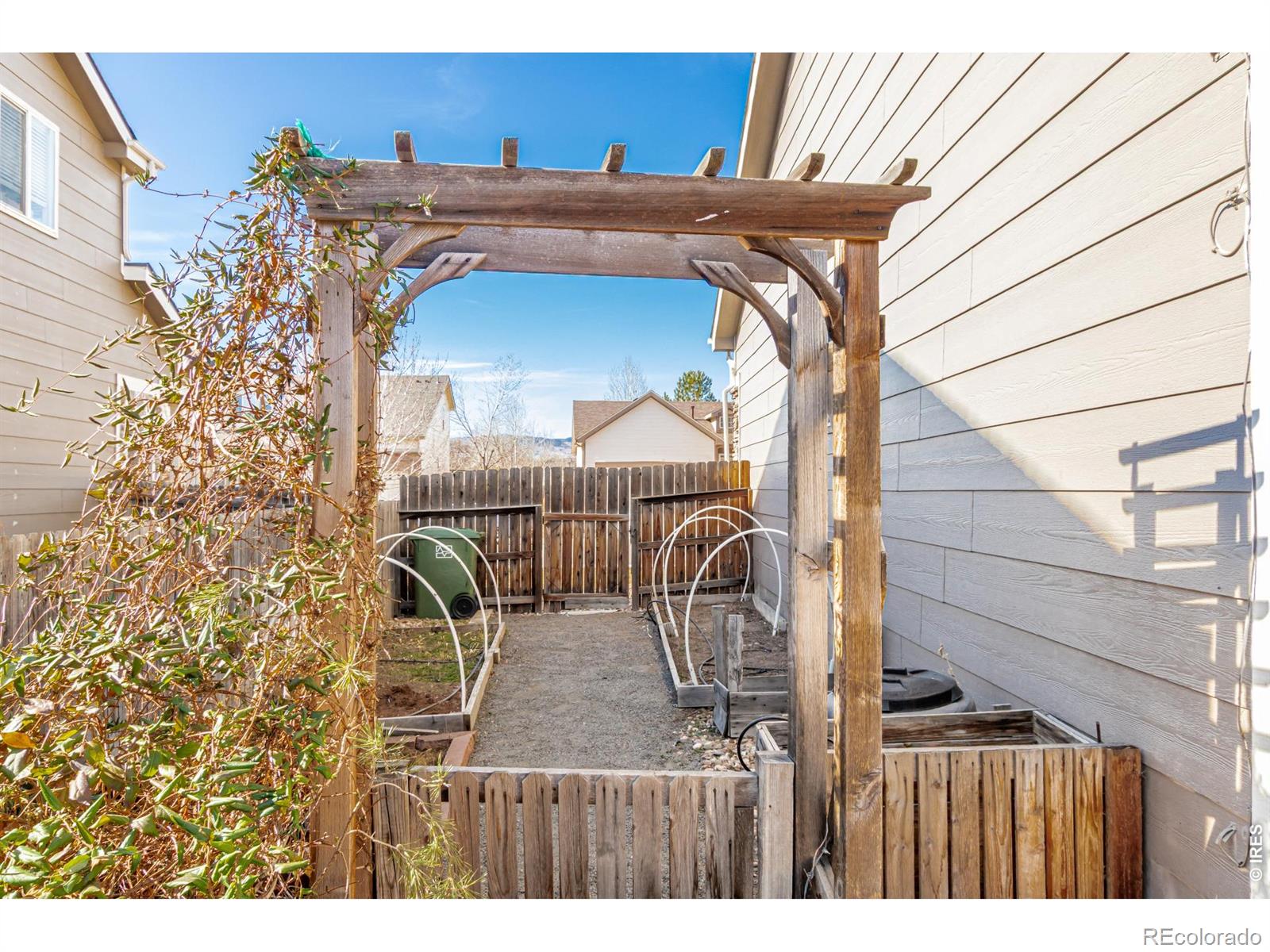 1504 Persian Avenue
