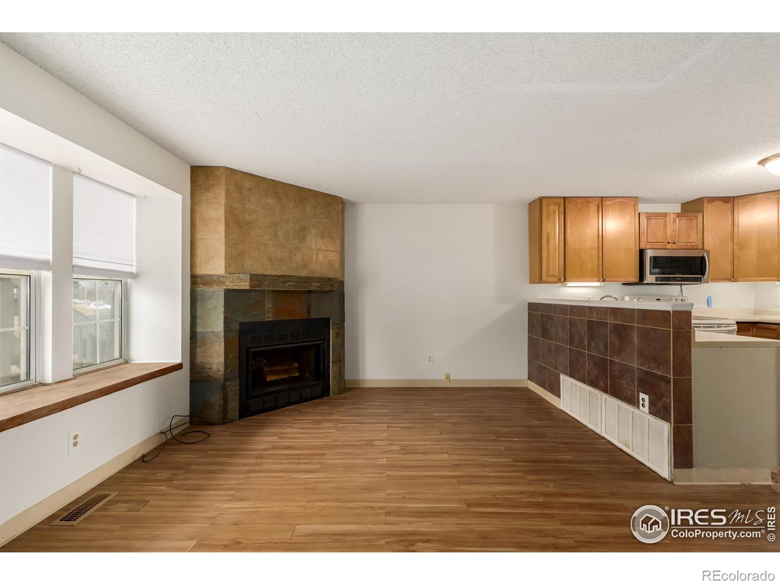 4210 E 94th Avenue Unit: F