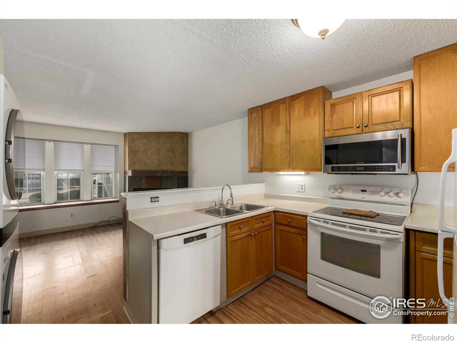 4210 E 94th Avenue Unit: F
