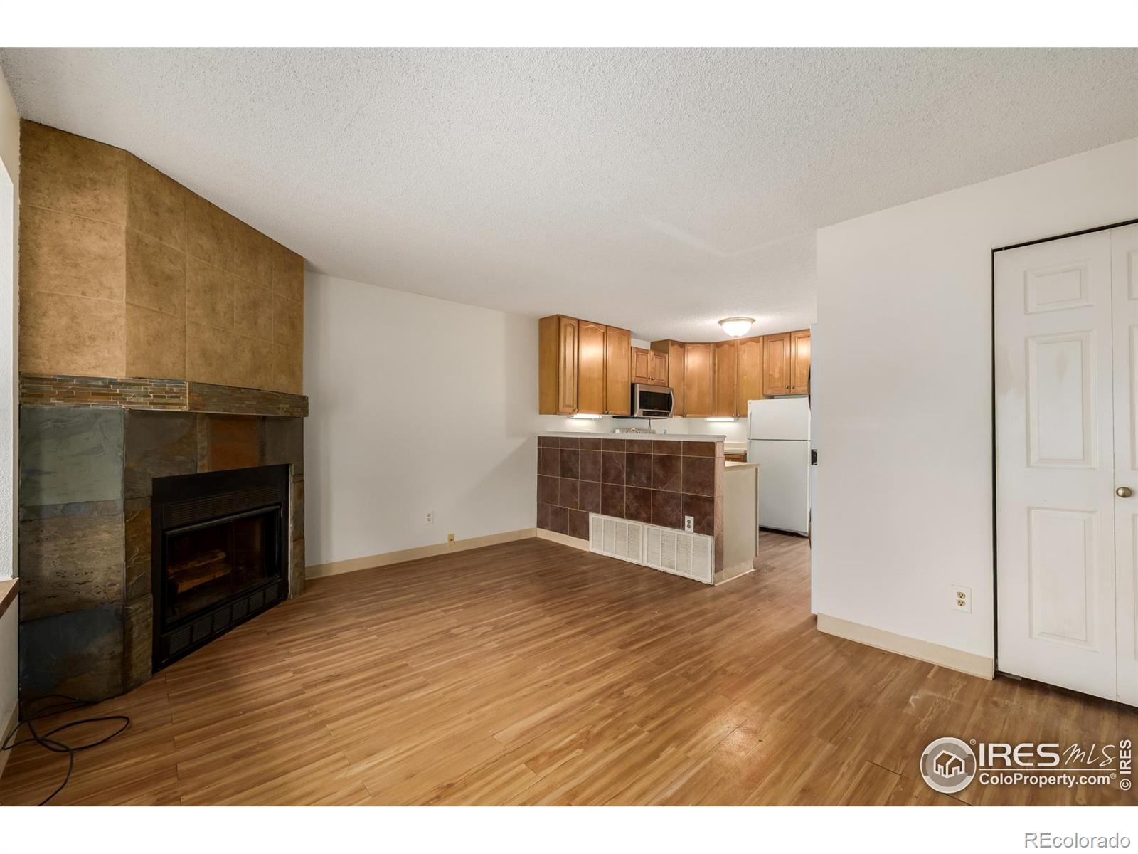 4210 E 94th Avenue Unit: F