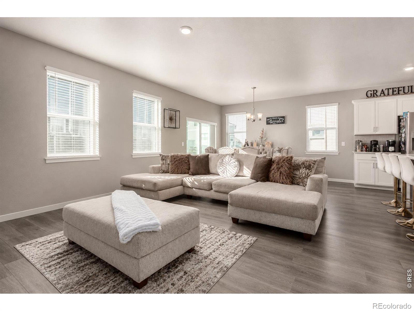 305 N 64th Avenue