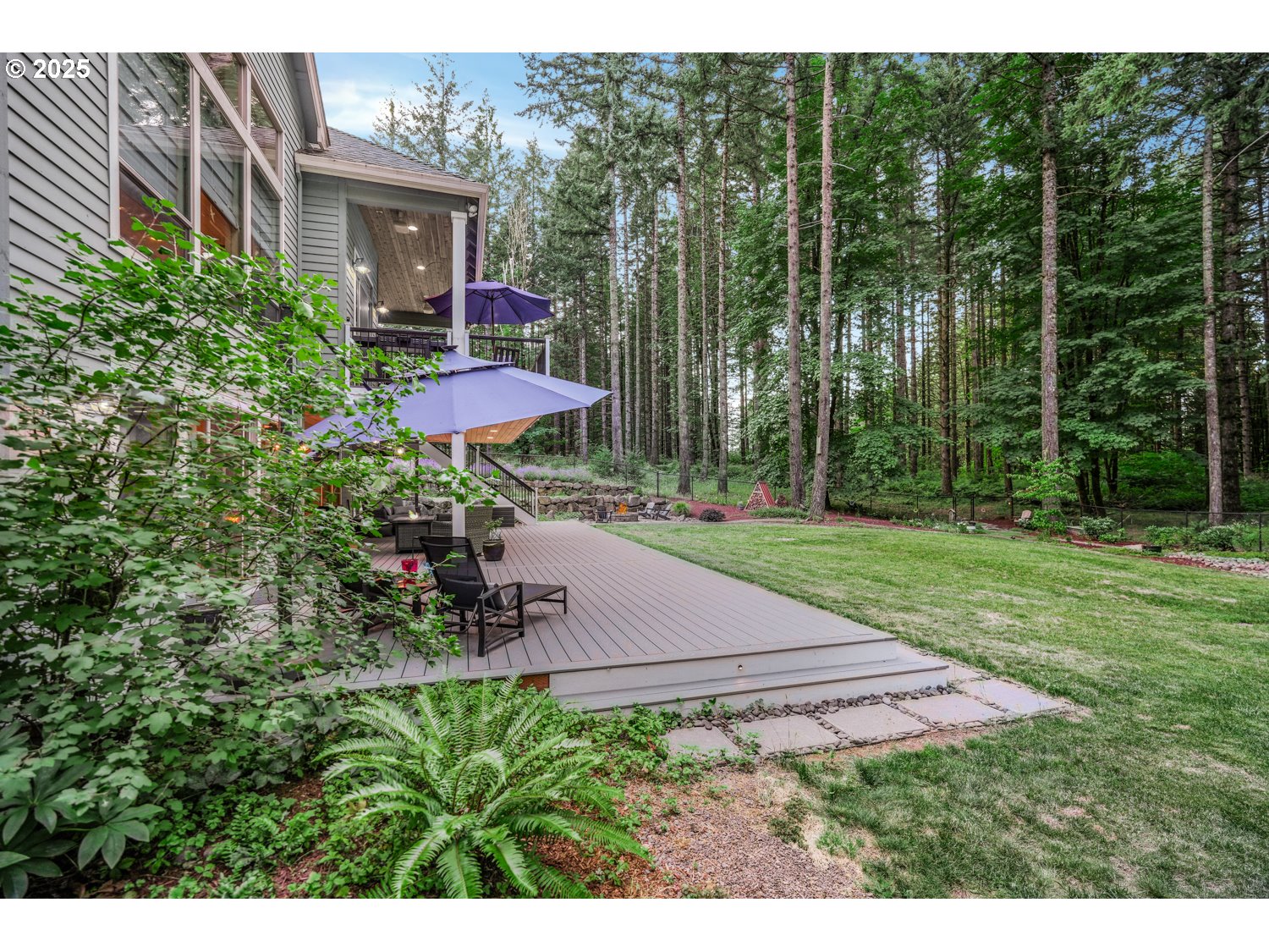 25600 NE RIDGE VIEW DR
