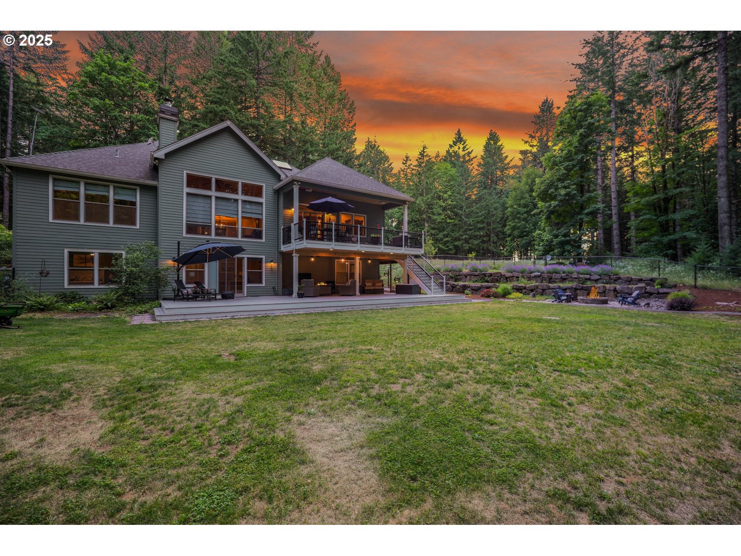 25600 NE RIDGE VIEW DR