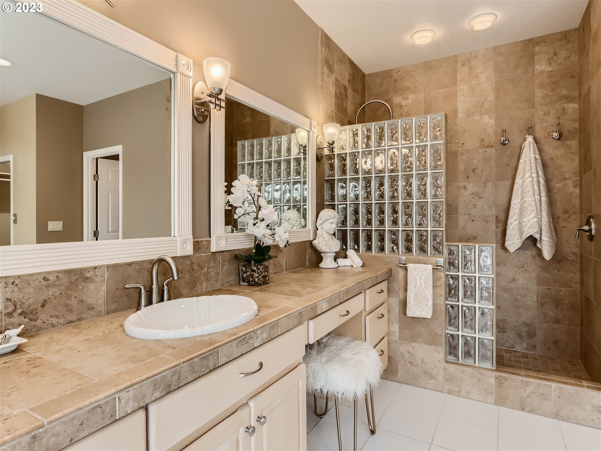 14150 NW BORDEAUX LN