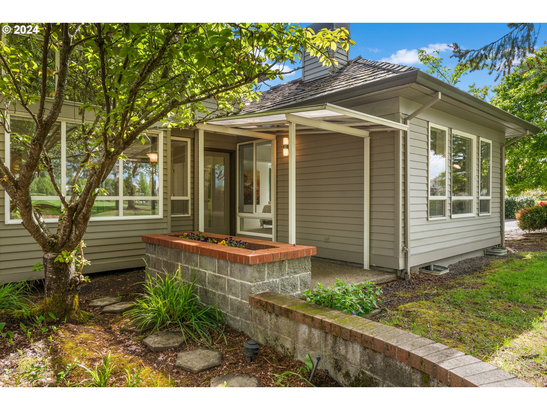 15575 NW SAINT ANDREWS DR