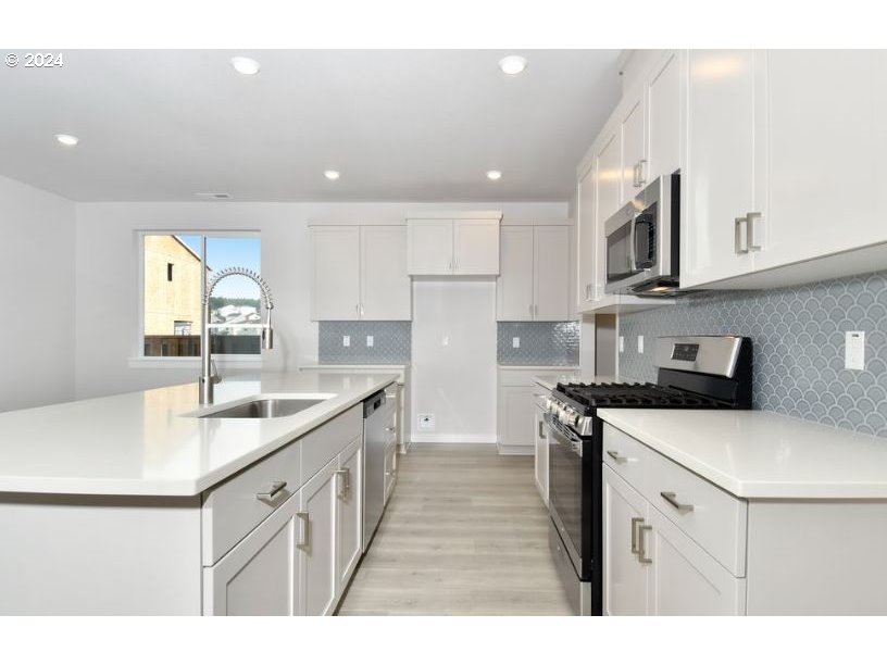 18995 SW TWIN PEAKS LN