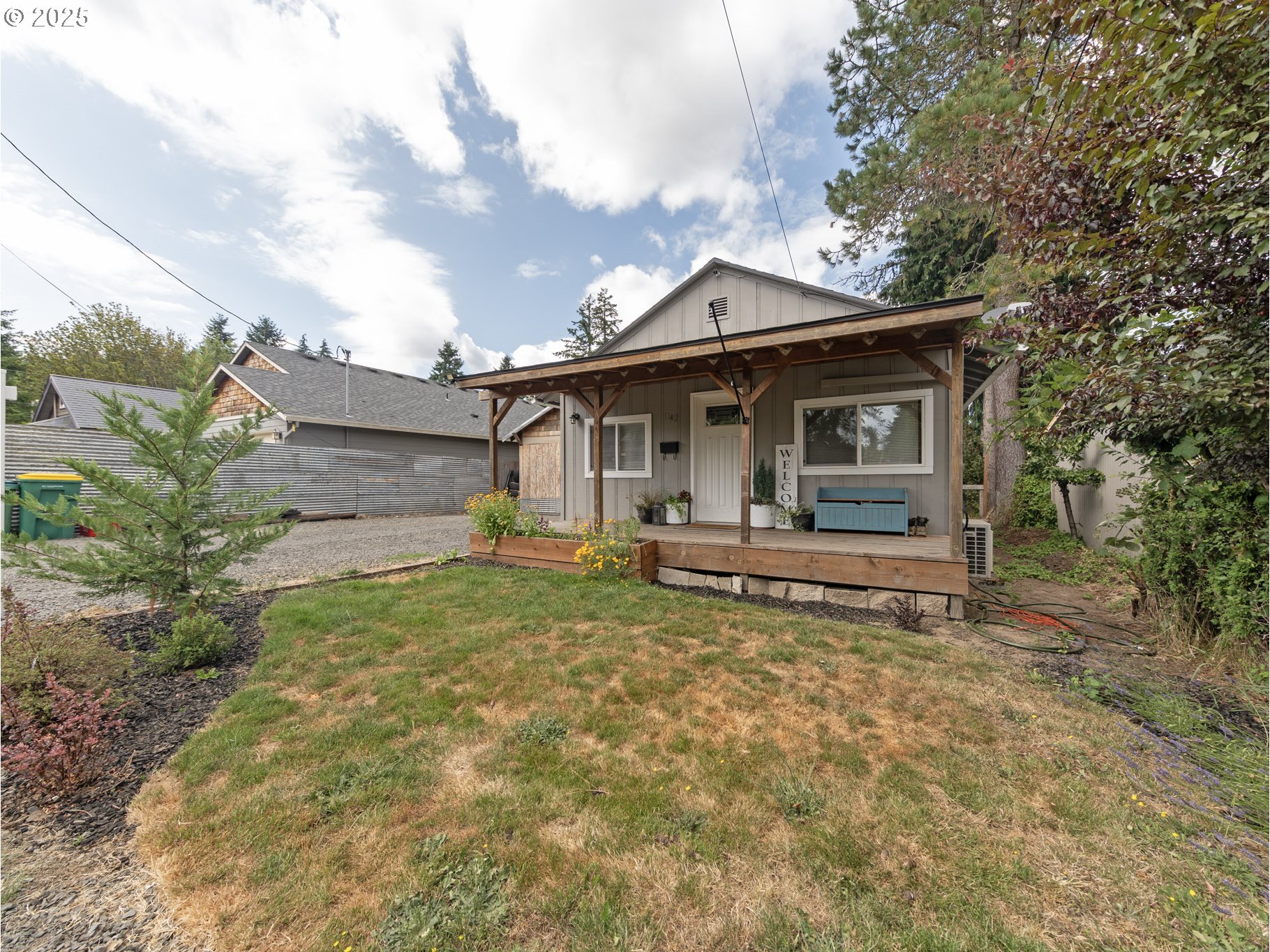 1142 CLATSOP ST