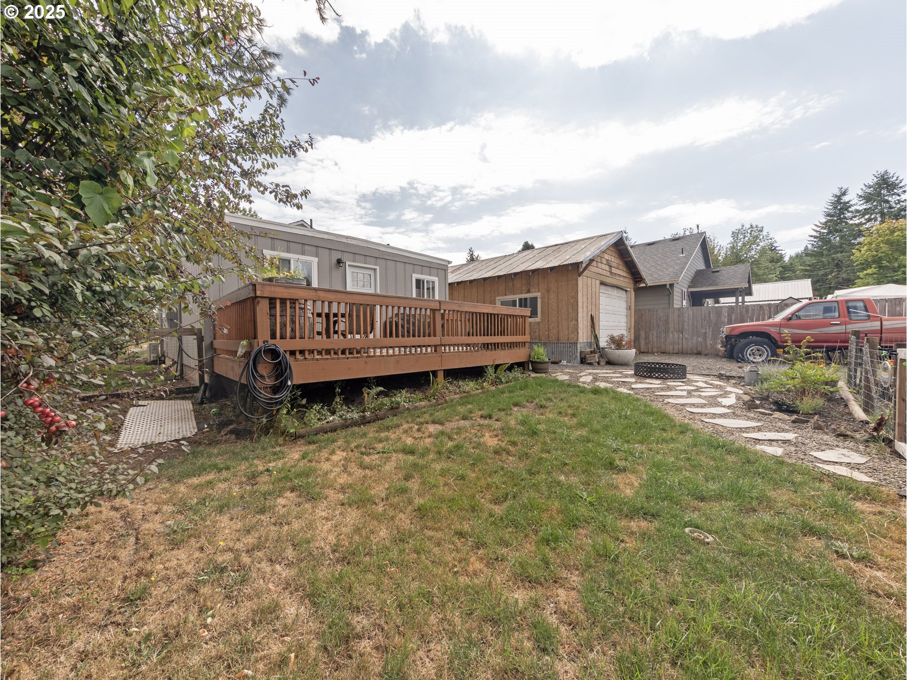 1142 CLATSOP ST