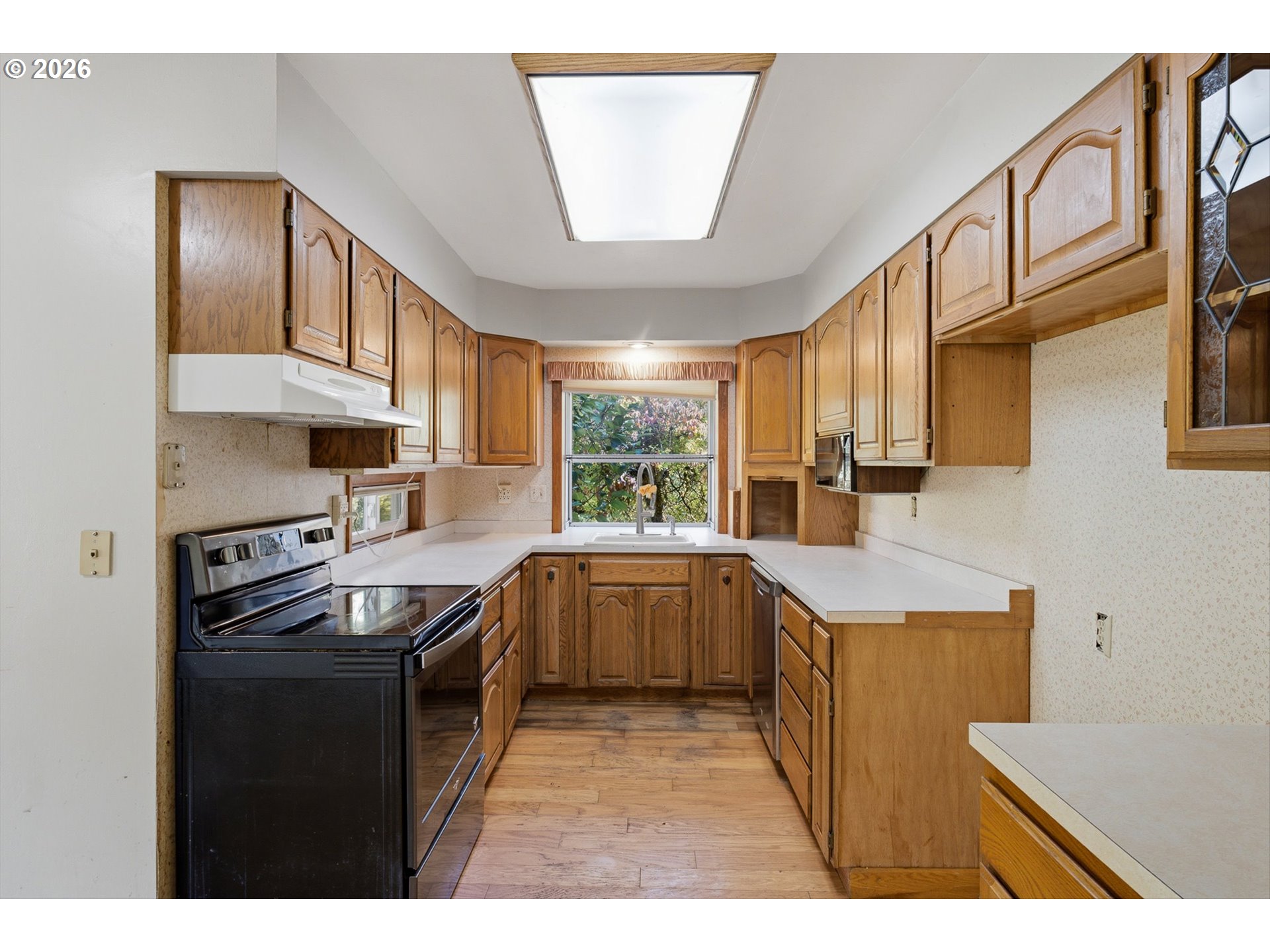 245 SW Linn PL