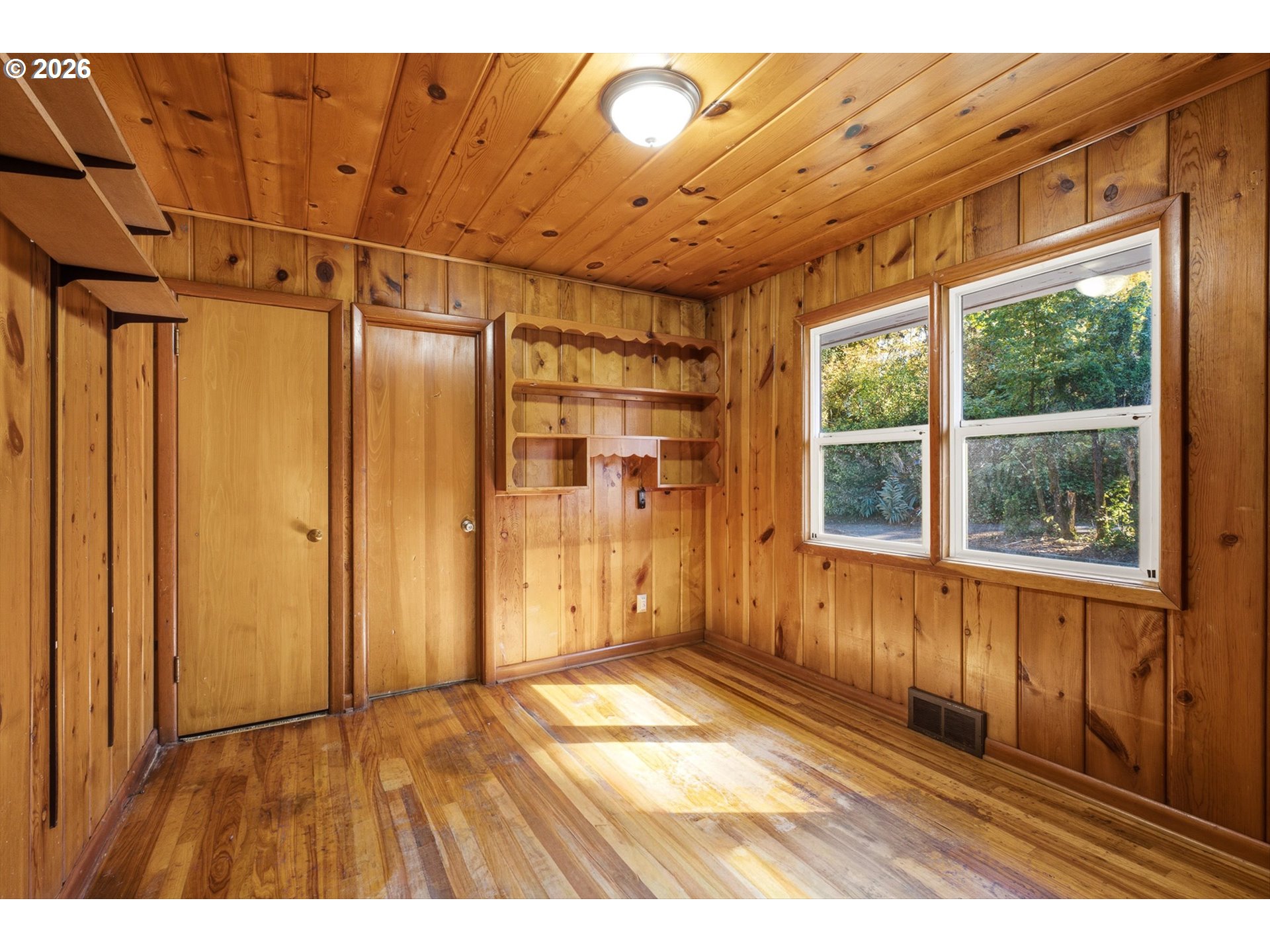 245 SW Linn PL