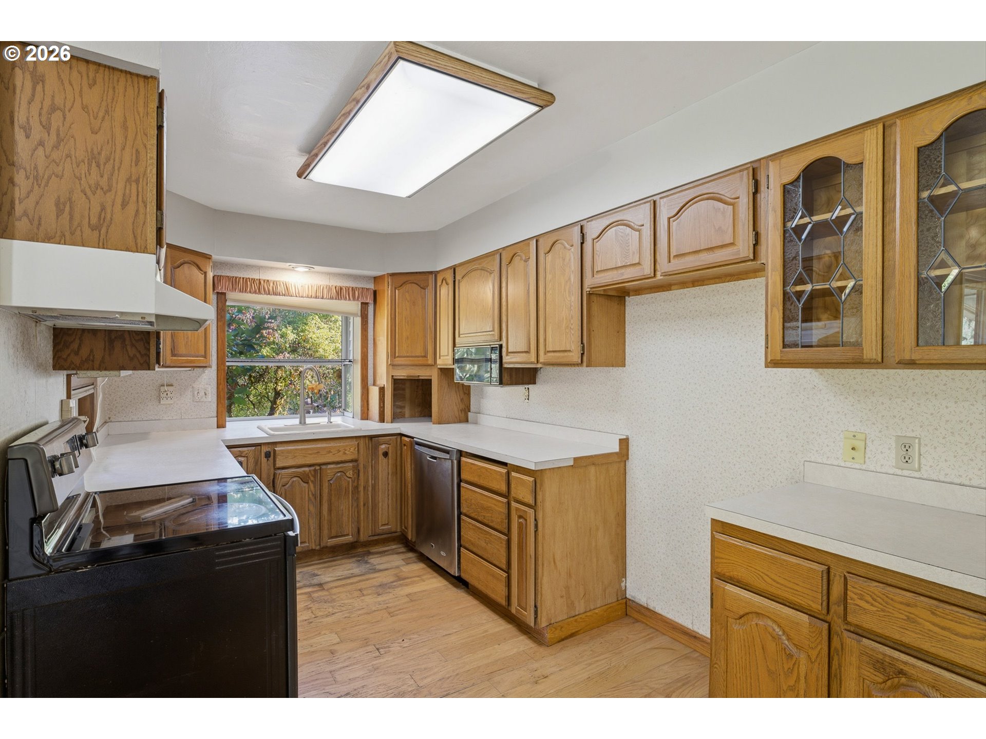 245 SW Linn PL