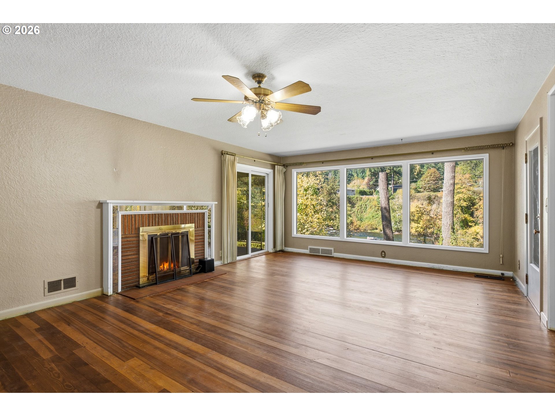 245 SW Linn PL
