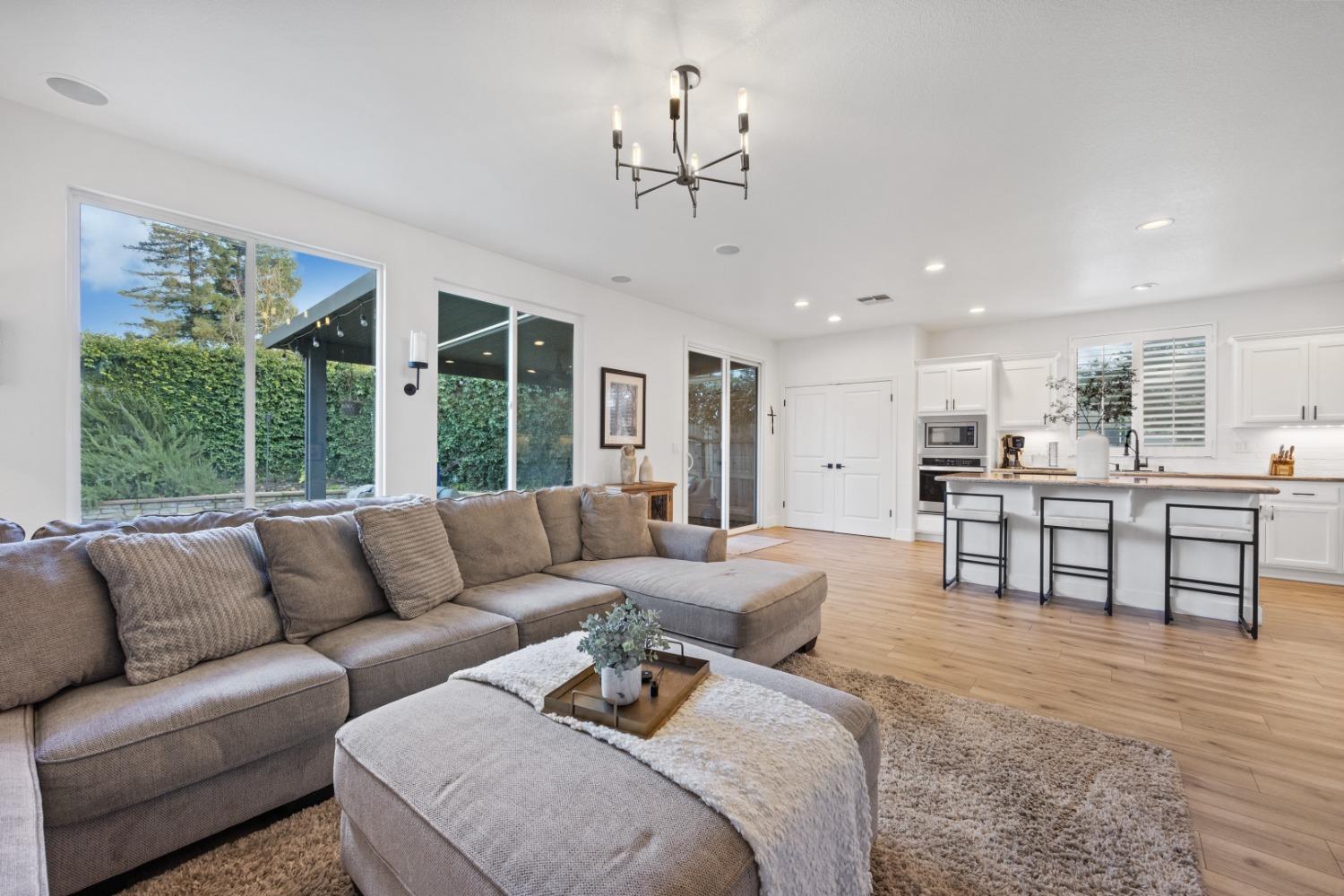 1151 Paddington Circle