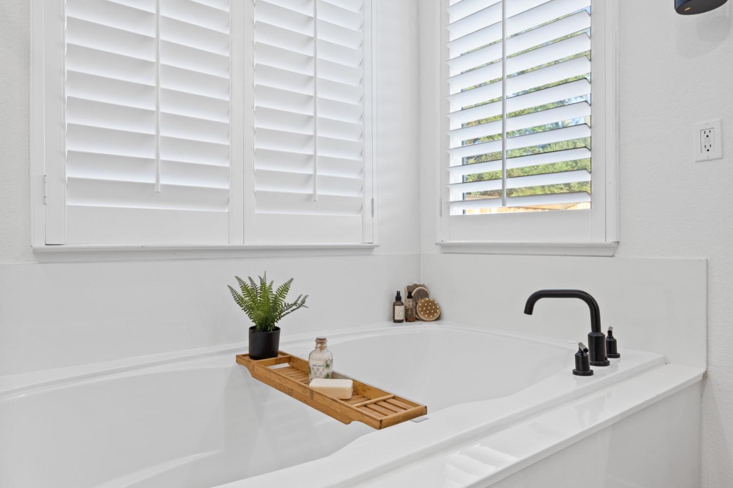 1151 Paddington Circle