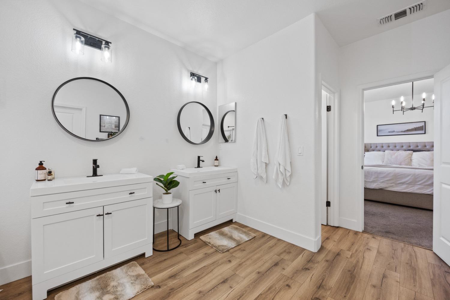 1151 Paddington Circle